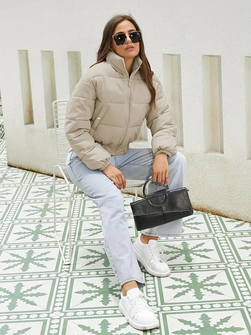 Kurze Puffjacke für Frauen