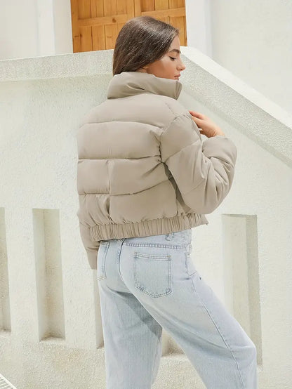 Kurze Puffjacke für Frauen